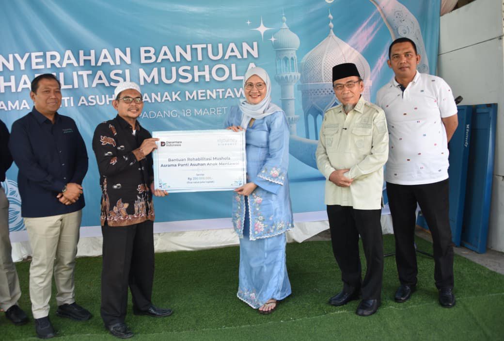 pt-angkasa-pura-serahkan-bantuan-untuk-rehab-musala-panti-asuhan-anak-mentawai