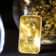 harga-emas-global-amblas-nyaris-10-persen,-terburuk-dalam-15-tahun