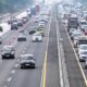 diskon-tarif-angkutan-lebaran,-jalan-tol-hingga-wfa-bikin-ekonomi-ri-saat-lebaran-menggeliat