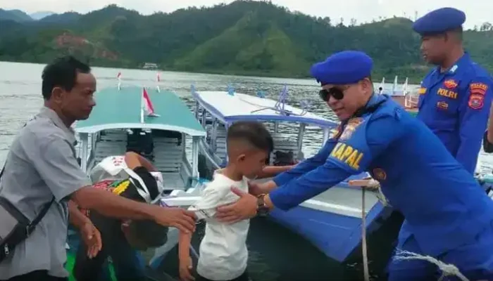 Satpolairud Pessel Imbau Wisatawan, Gencarkan Patroli Kawasan Mandeh