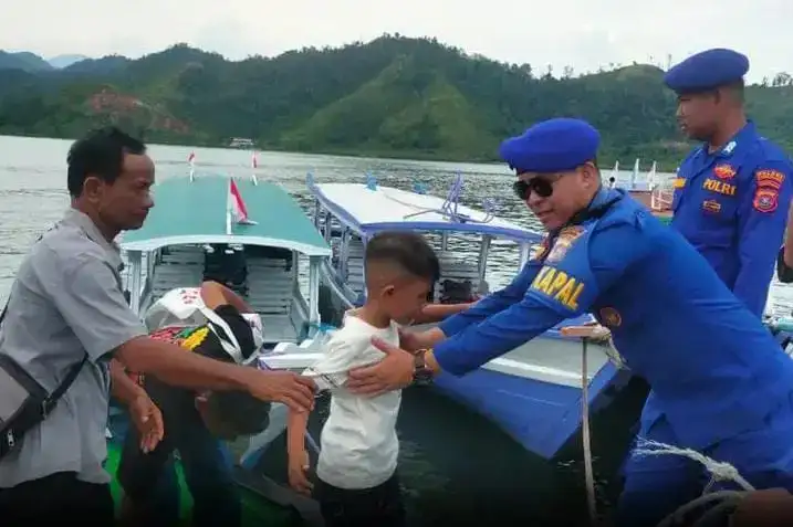 satpolairud-polres-pessel-ingatkan-operator-kapal-utamakan-keselamatan-penumpang