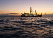 Konflik Iran-AS Mendorong Harga Minyak Dunia Melonjak