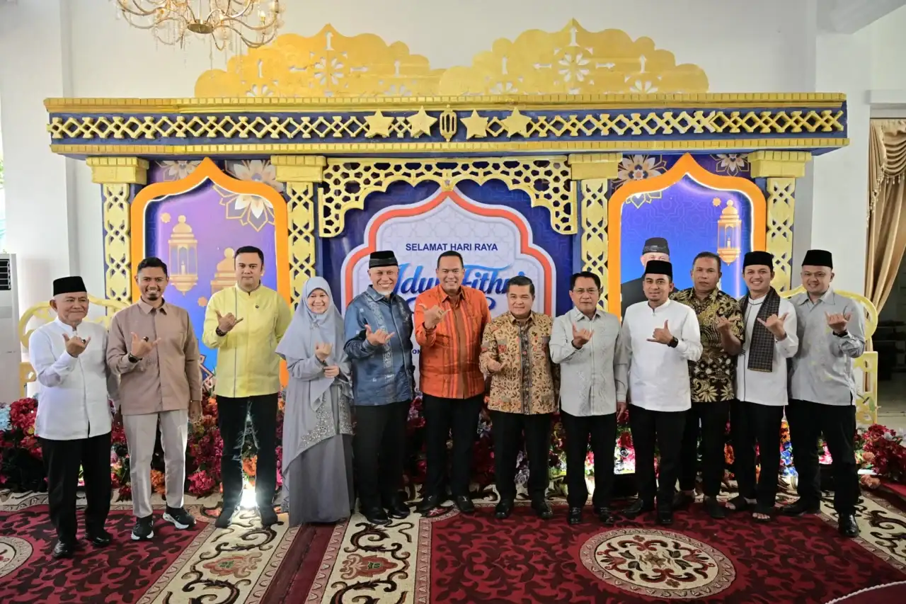 gubernur-mahyeldi-gelar-open-house-hari-kedua-idul-fitri-bersama-kepala-daerah-se-sumbar