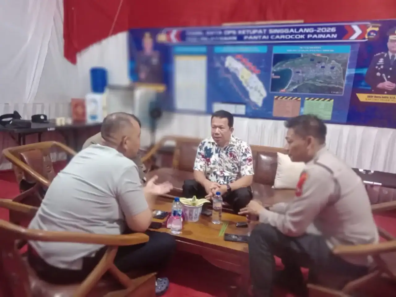 cek-pos-pelayanan-carocok-painan,-sekda-ajak-semua-komponen-jaga-rasa-aman