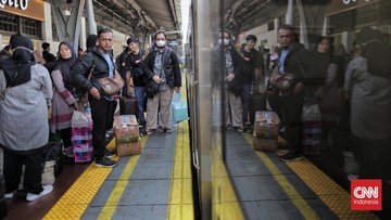 arus-balik-lebaran,-kai-klaim-96,5-persen-tiket-kereta-sudah-ludes