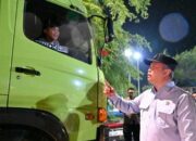 Menhub Kaji Ulang Pembatasan Truk, Sanksi Lebih Tegas?