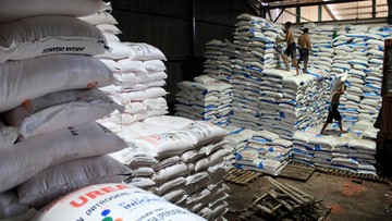 perang-timur-tengah-memanas,-perebutan-pupuk-bakal-picu-krisis-pangan?