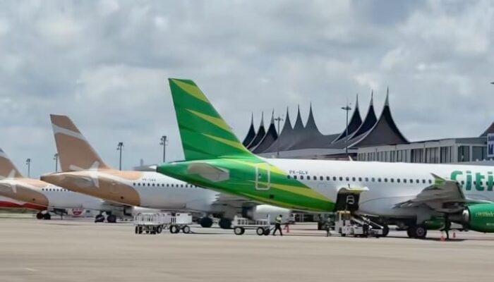 BIM Sibuk: 33 Penerbangan Mendarat Sehari, Didominasi Jakarta