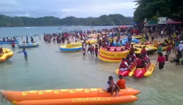 Carocok Diserbu, Wisatawan Desak Medis Siaga di Cingkuak