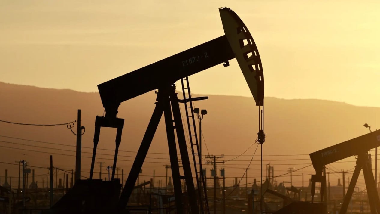 harga-minyak-dunia-sentuh-us$117,-ancaman-trump-ke-iran-picu-perang-kian-panas