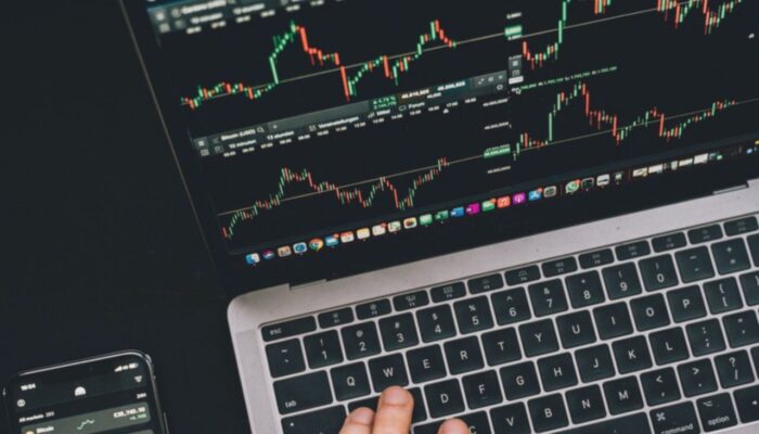 Analisis Prospek Saham BBCA Usai Aksi Crossing Rp423,74 Miliar