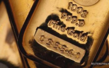 Penyebab Perbedaan Pergerakan Harga Emas Antam dan Emas Dunia Saat Ini