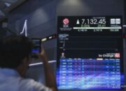 IHSG Tembus 7.500, Simak Daftar Saham yang Banyak Dilepas Asing Hari Ini