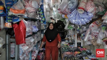 plastik-mahal-imbas-perang,-pemerintah-putar-otak-cari-pemasok-baru