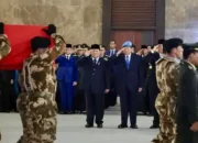 Prabowo, SBY Beri Hormat, Keluarga Prajurit Dikuatkan