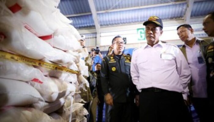 Lawan Impor Beras Menir 500 Ribu Ton, Amran Mau Giling Beras Sendiri