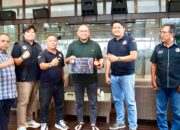 terima-medal-of-honor-dari-jps,-andre-rosiade:-ekonomi-masyarakat-makin-tertekan