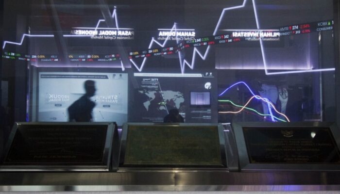 IHSG Menguat ke Level 7.300 Didorong Sektor Energi