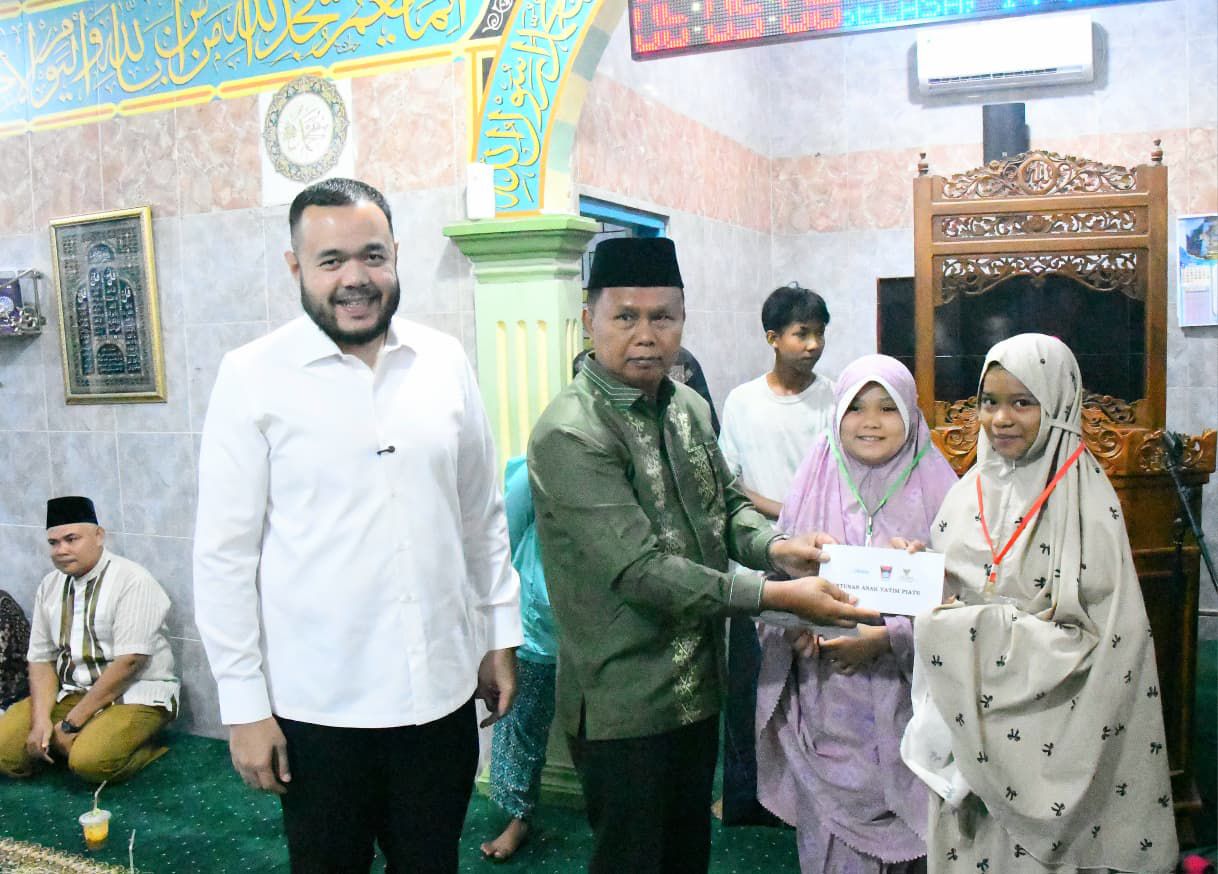 wako-fadly-amran-monitor-subuh-mubarakah -di-masjid-taufik-kayu-gadang-kuranji