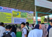Ribuan Calon Siswa Bersaing Masuk MAN 2 Padang