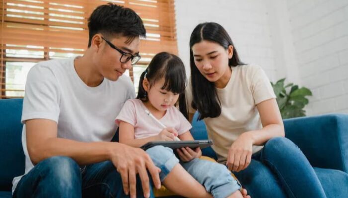 Pakar Jelaskan Dasar Ilmiah Pembatasan Media Sosial bagi Anak