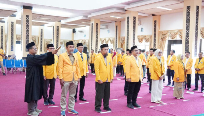 Rektor UNP Lantik Pejabat Baru untuk Perkuat Struktur Organisasi