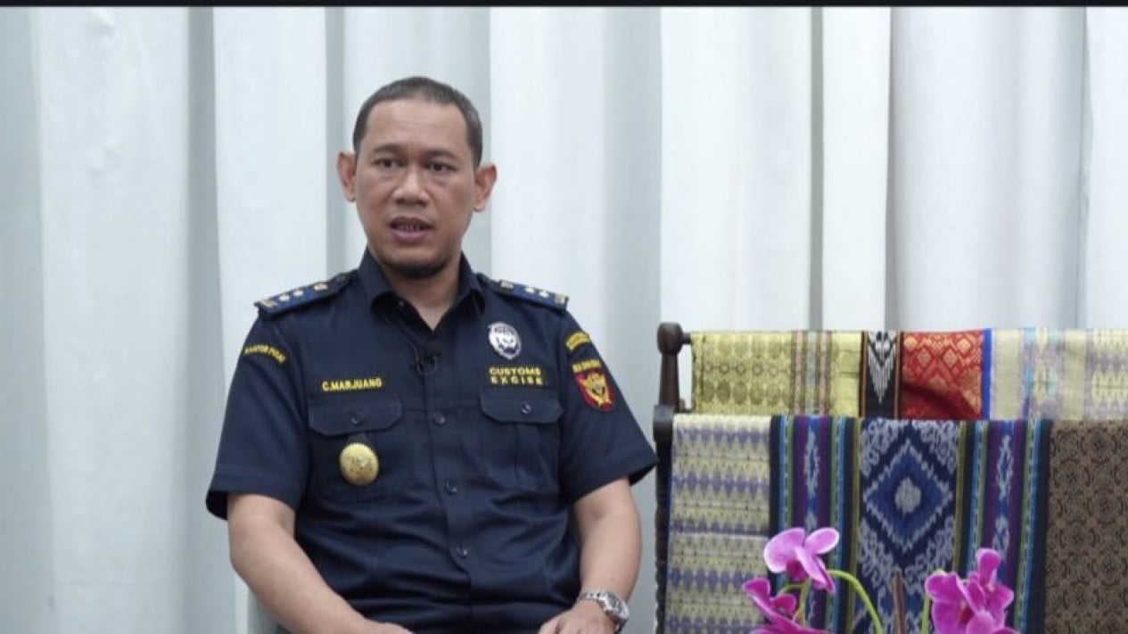 jemaah-haji-bawa-uang-rp-100-juta-lebih-wajib-lapor-bea-cukai