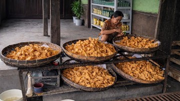 nia-bangkit-buka-usaha-tahu-bersama-pnm-mekaar-dan-bri