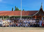 kepala-man-2-padang-lantik-11-pengurus-ekskul,-tekankan-peningkatan-prestasi