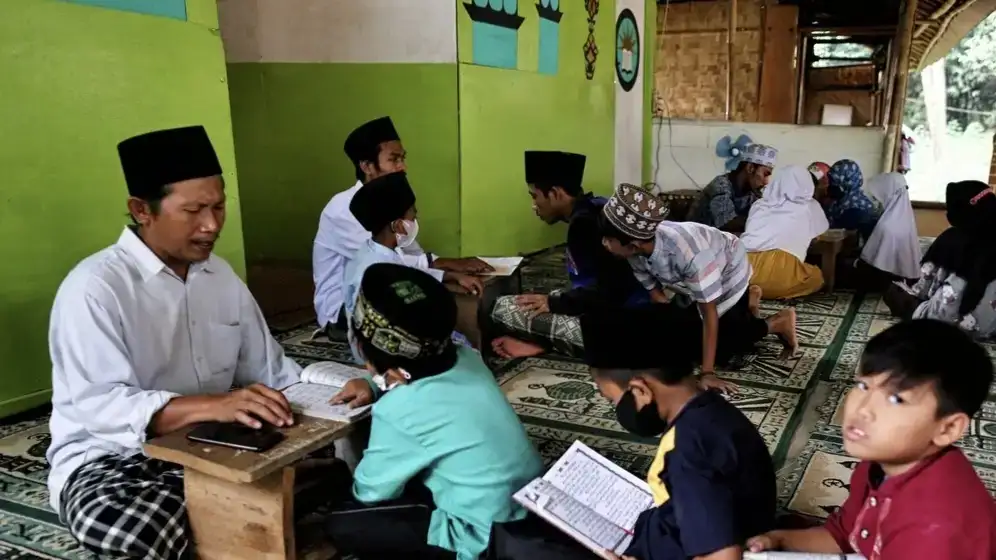 karena-pindah-mengajar,-ratusan-guru-tpq/mdt-di-kota-padang-terancam-tak-bisa-terima-sertifikasi