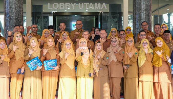 Pemprov Sumbar Lepas 108 ASN Berangkat Haji 2026