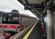kai-commuter-kejar-gerbong-krl-jalur-rangkasbitung-jadi-12-pada-2027