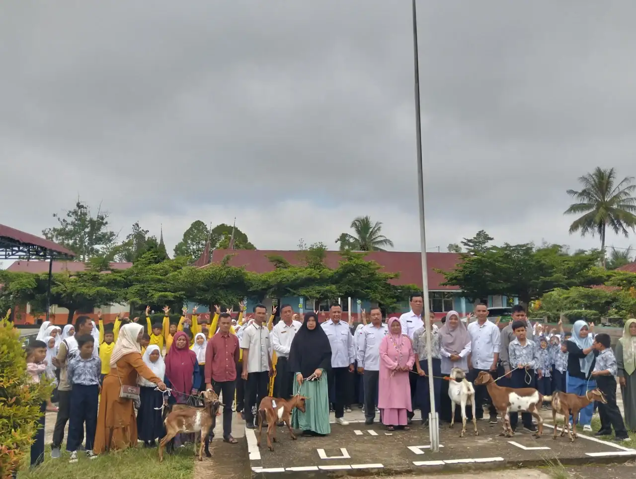 uptd-sdn-01-taram-melangkah-pasti-dengan-aneka-inovasi,-salah-satunya-sedekah-subuh