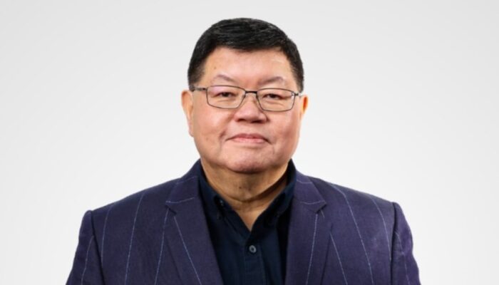 Prof. Raymond Raih Rekor MURI di Biomedis Interdisipliner