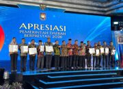 gubernur-mahyeldi-bangga,-tiga-daerah-di-sumbar-raih-penghargaan-nasional