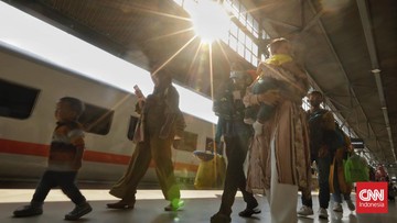 kai-batalkan-19-perjalanan-kereta-dari-pasar-senen-dan-gambir-hari-ini