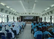 bupati-safni-lepas-keberangkatan-202-orang-calon-jamaah-haji-kabupaten-limapuluh-kota