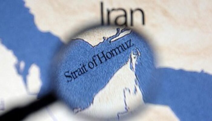 14 Negara Kirim Kapal Tanker Lewat Selat Hormuz
