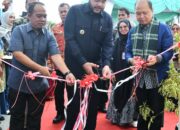 wako-fadly-amran-resmikan-toilet-baru-di-6-sd-dan-smp