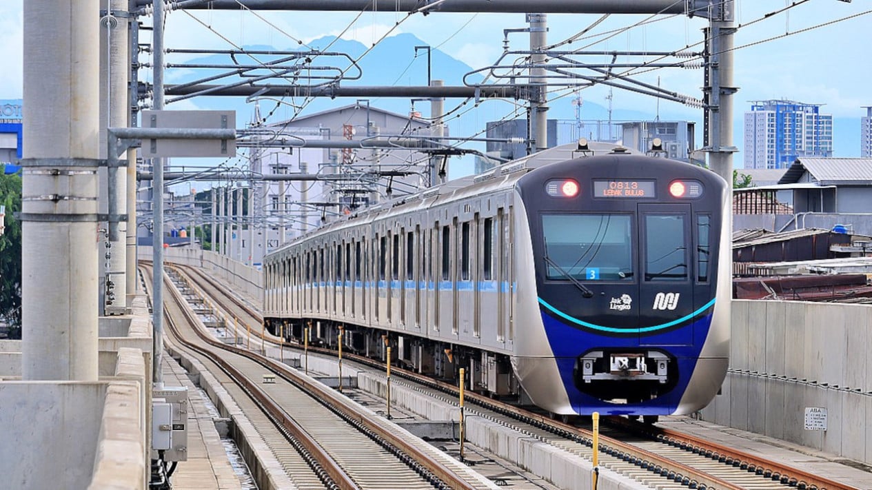 tren-positif-transportasi-jakarta,-mrt-dan-lrt-catat-lonjakan-penumpang