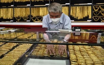 Emas Kembali Diburu Saat Ekonomi Global Guncang