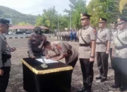 kapolres-pessel-pimpin-upacara-sertijab-kasat-reskrim-dan-kapolsek