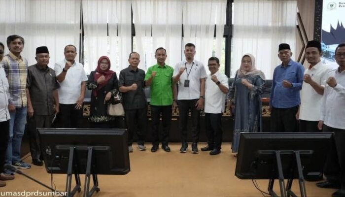 DPRD Sumbar Bahas LKPJ Bersama Panitia Khusus Tanah Datar