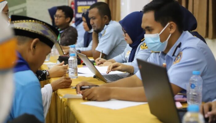 Tim Medis Padang Rujuk Jemaah Haji Tanah Datar