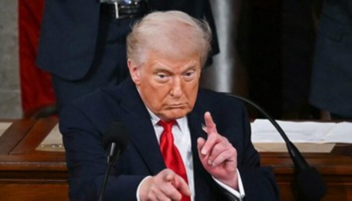 Trump Ancam Tarif Uni Eropa Jelang Batas Deal Dagang