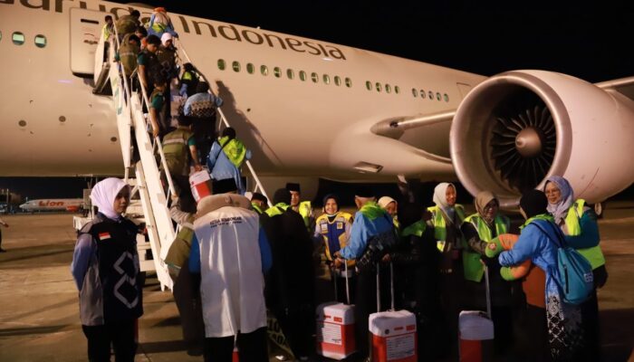 393 Jemaah Sumbar-Bengkulu Bertolak ke Madinah