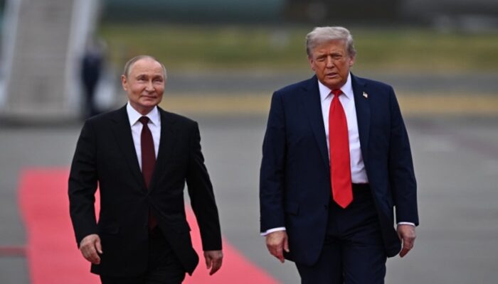 Putin Klaim Uji Sarmat Jelang Kunjungan Trump ke China