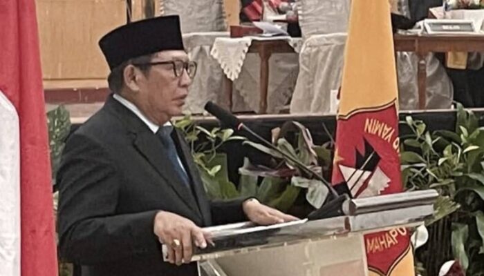 Suryadi Asmi Dorong Wisudawan UMMY Beradaptasi di Era Digital
