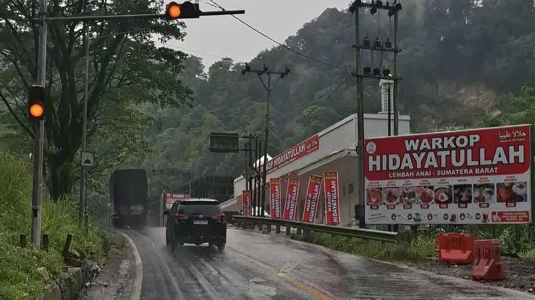 komisi-iv-dprd-sumbar-desak-tertibkan-bangunan-bantaran-sungai