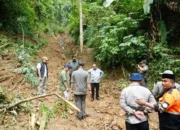 bnpb-salurkan-bantuan-darurat-untuk-tanah-datar